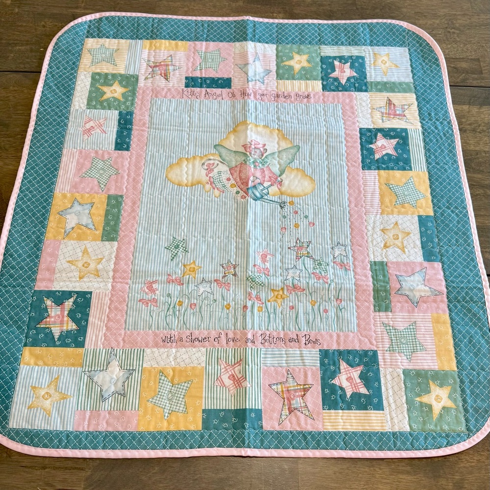 NEW Vintage 90’s Baby Daisy Kingdom Cotton Fabric Angel Quilt Floral Nursery Bed